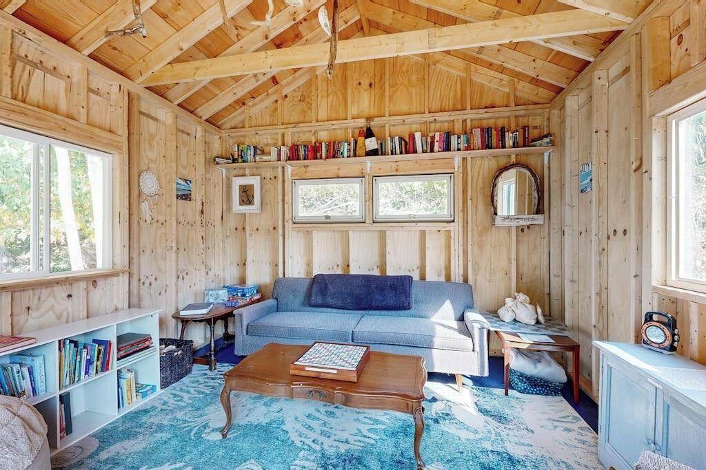 Photo of Livingroom in Bayville