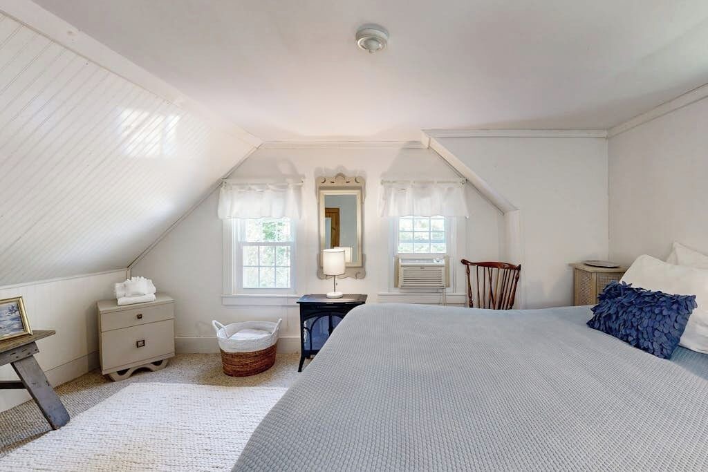 Photo of Bedroom in Bayville