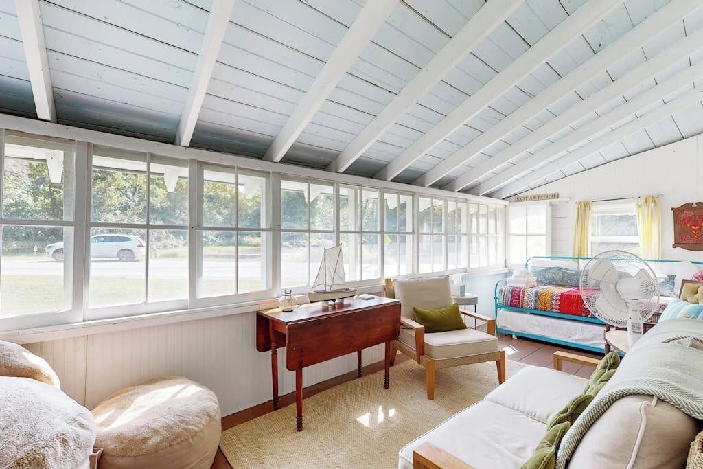Photo of Livingroom in Bayville