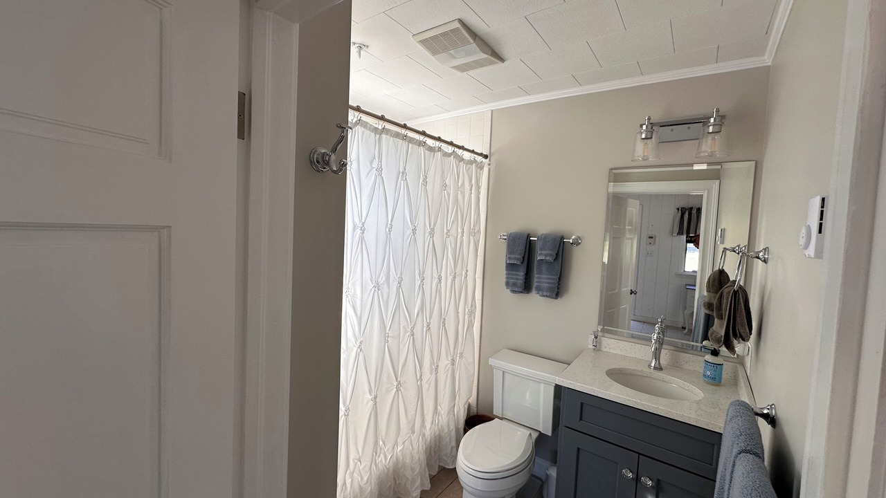 Photo of Bathroom in Mid-Coast and Islands
