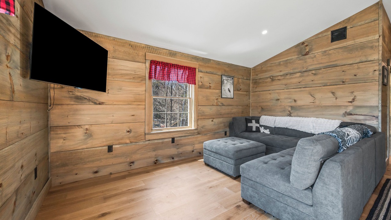 Photo of Bedroom in Oquossoc