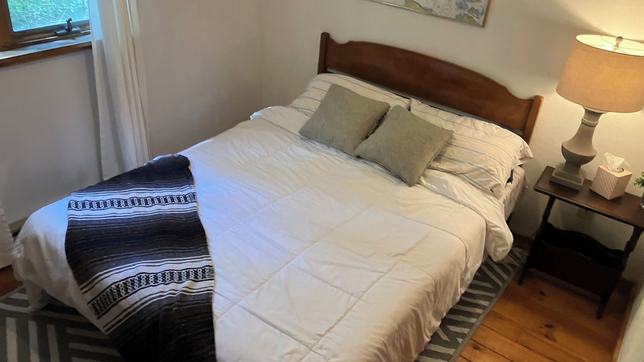 Photo of Bedroom in Nobleboro