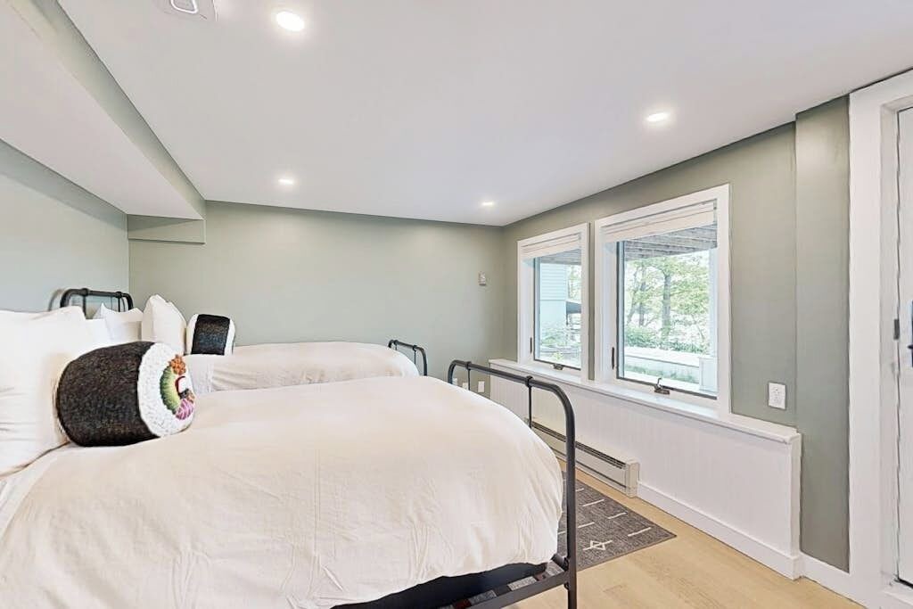 Photo of Bedroom in Edgecomb