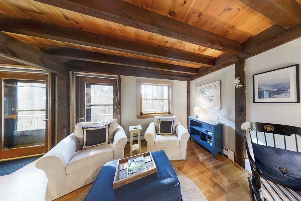 Photo of Livingroom in Bayville