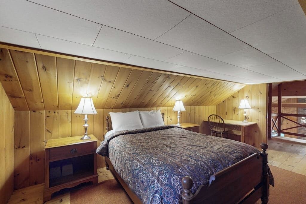 Photo of Bedroom in Greenville Junction