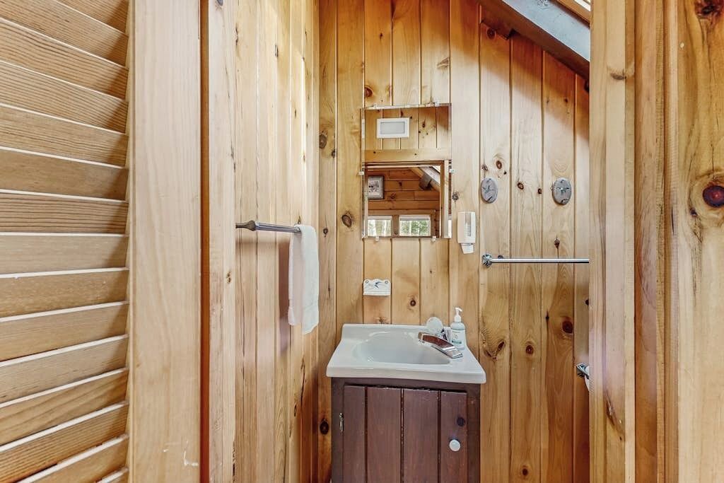 Photo of Bathroom in Wiscasset