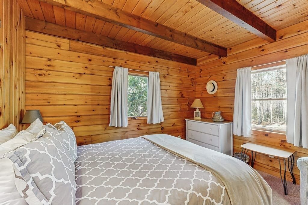 Photo of Bedroom in Wiscasset