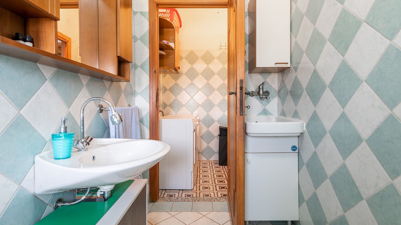 Photo of Bathroom in Sanluri Historic Centre