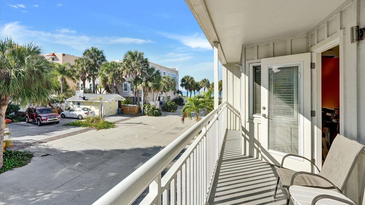 Photo of Patio Balcony in Independence Square