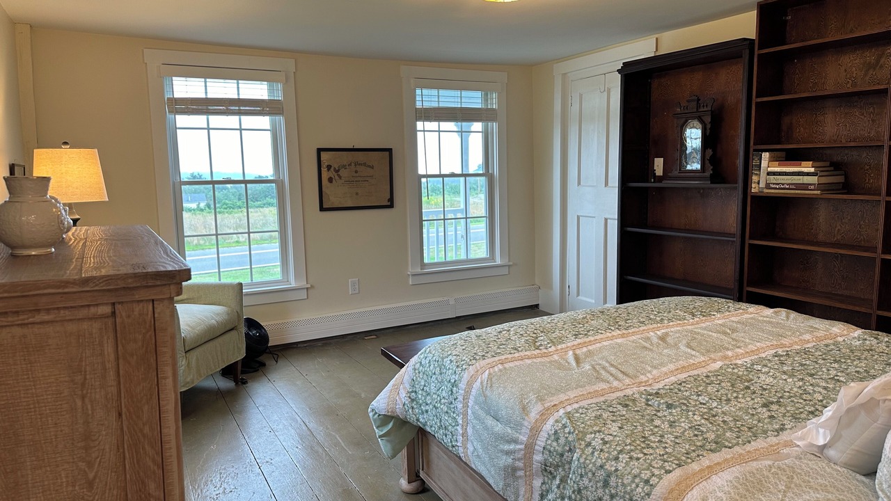 Photo of Bedroom in Mid-Coast and Islands