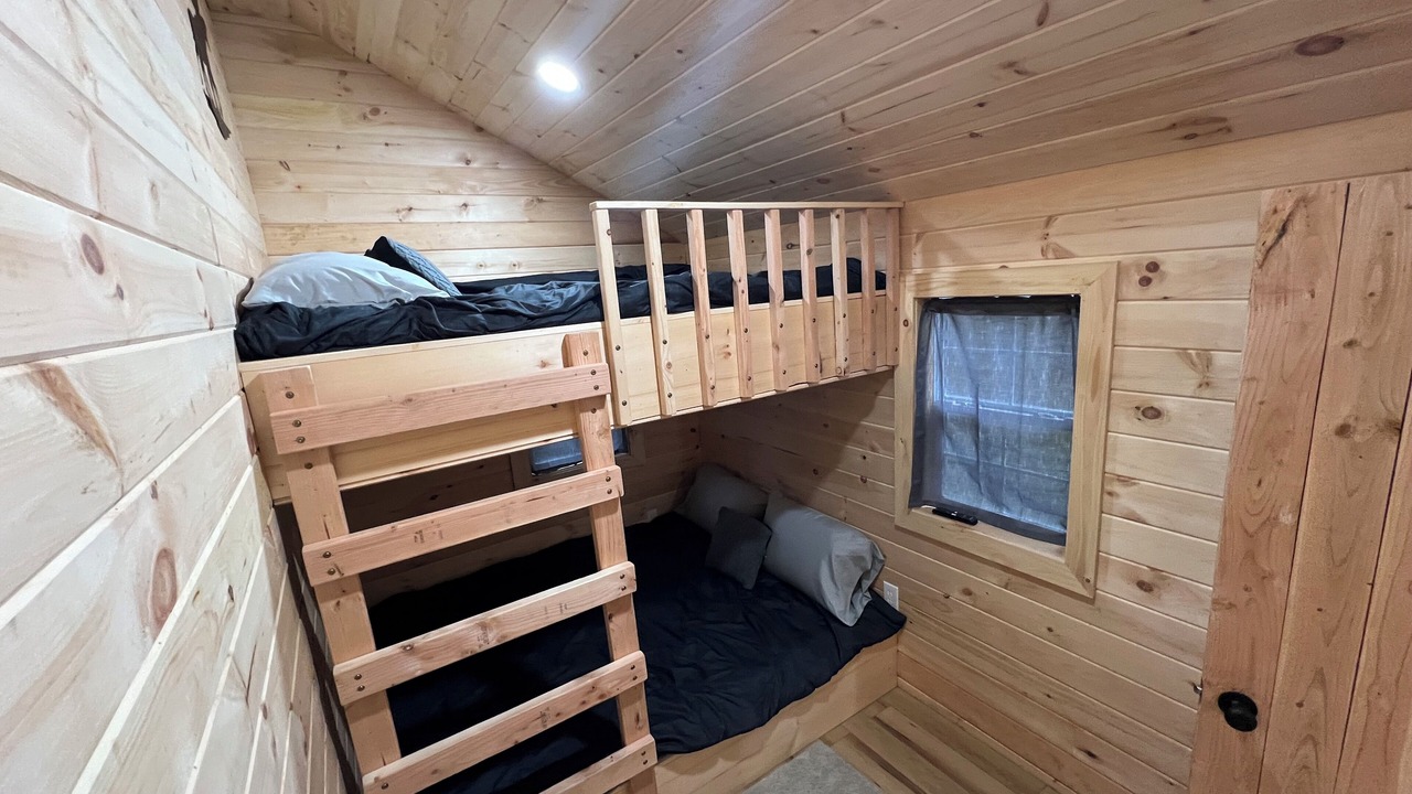Photo of Bedroom in Baileyville