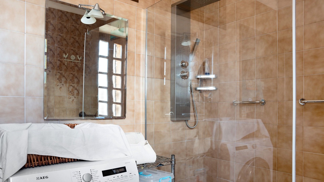 Photo of Bathroom in Serralunga d'Alba