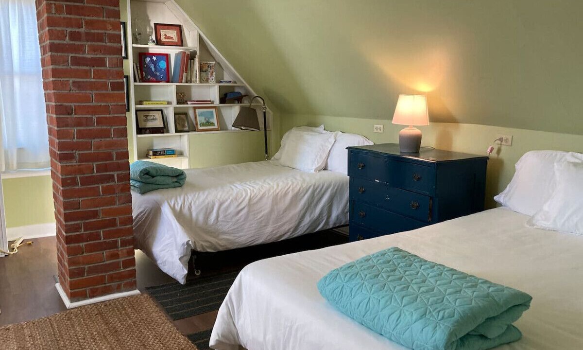 Photo of Bedroom in Mid-Coast and Islands