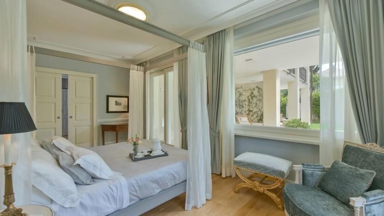 Photo of Bedroom in Castiglione Falletto