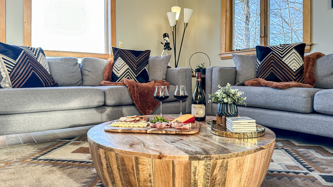 Photo of Livingroom in Bryant Pond