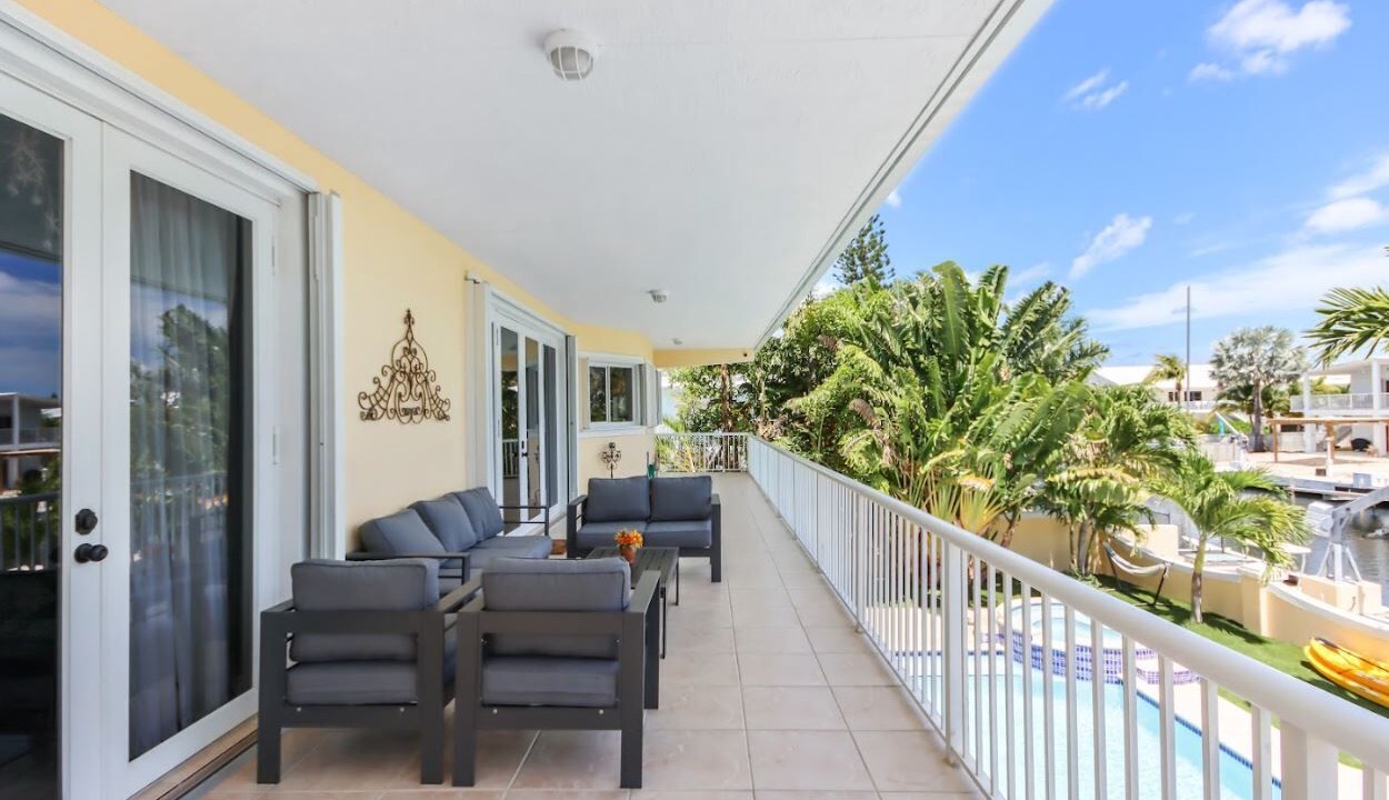 Photo of Patio Balcony in Twin Lakes