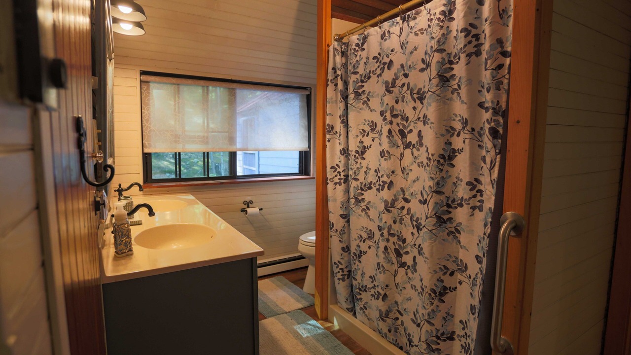 Photo of Bathroom in Winthrop