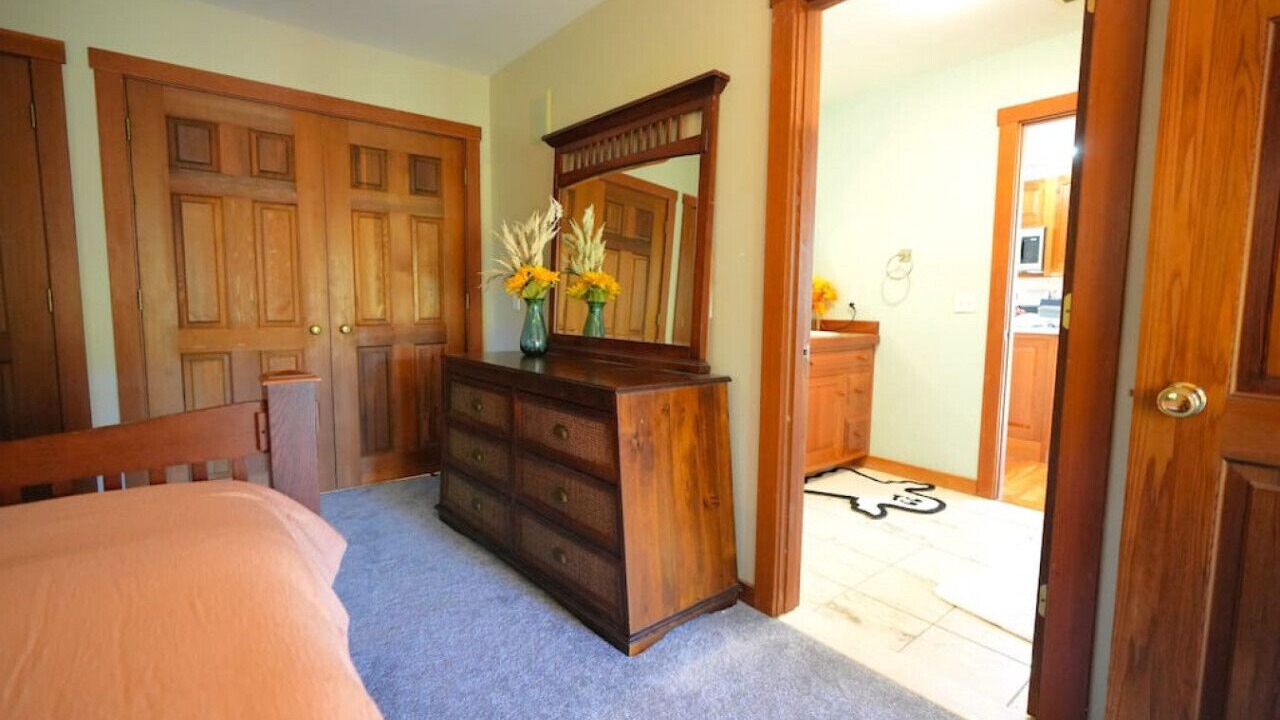 Photo of Bedroom in Eden