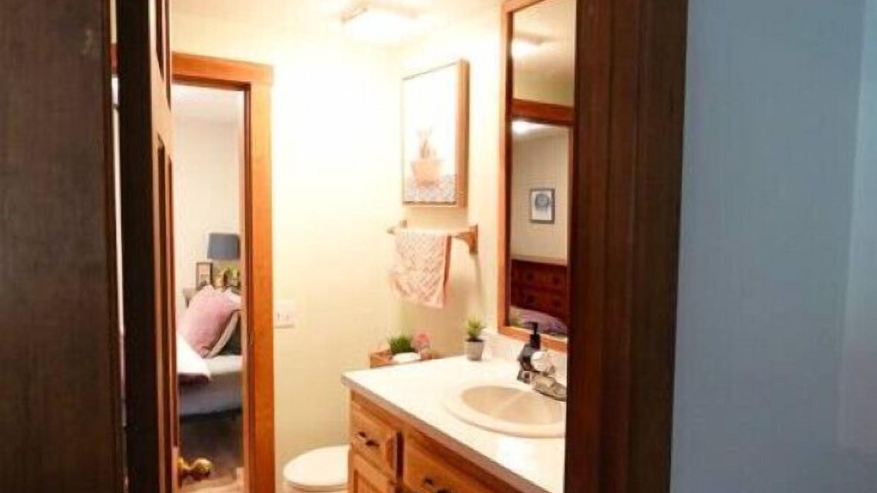 Photo of Bathroom in Eden