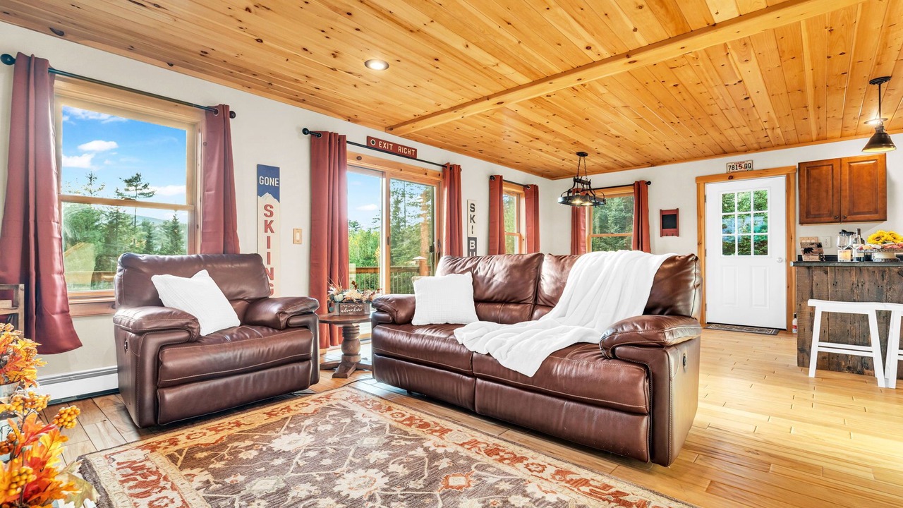 Photo of Livingroom in Bethel