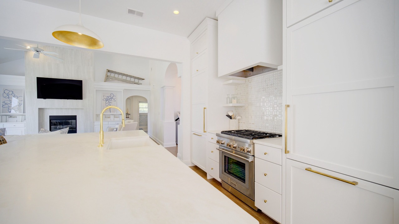 Photo of Kitchen in Avalon Beach Estates