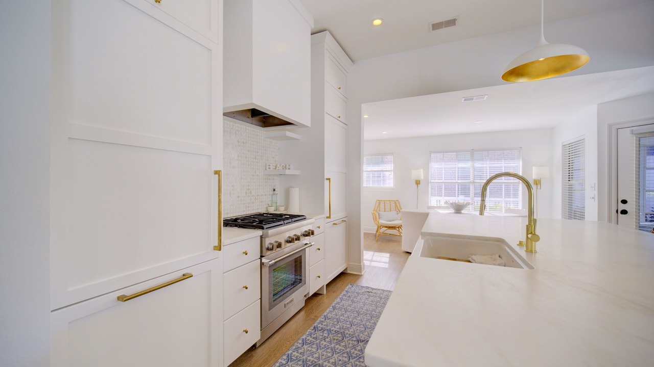 Photo of Kitchen in Avalon Beach Estates