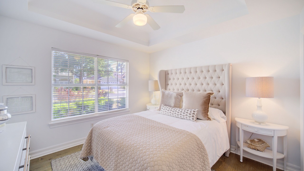 Photo of Bedroom in Avalon Beach Estates