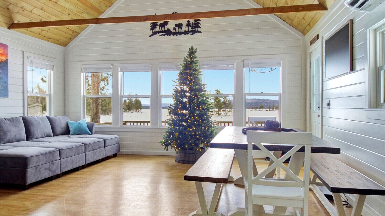 Photo of Livingroom in Millinocket