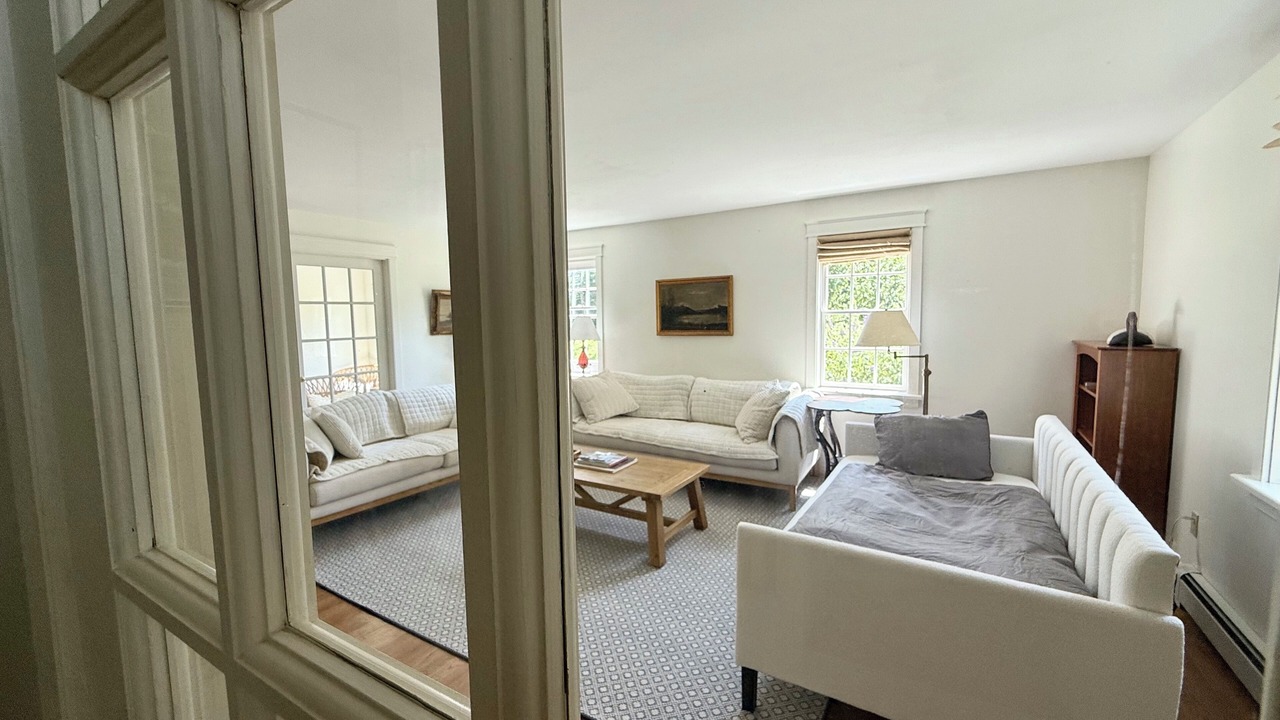 Photo of Bedroom in Mid-Coast and Islands