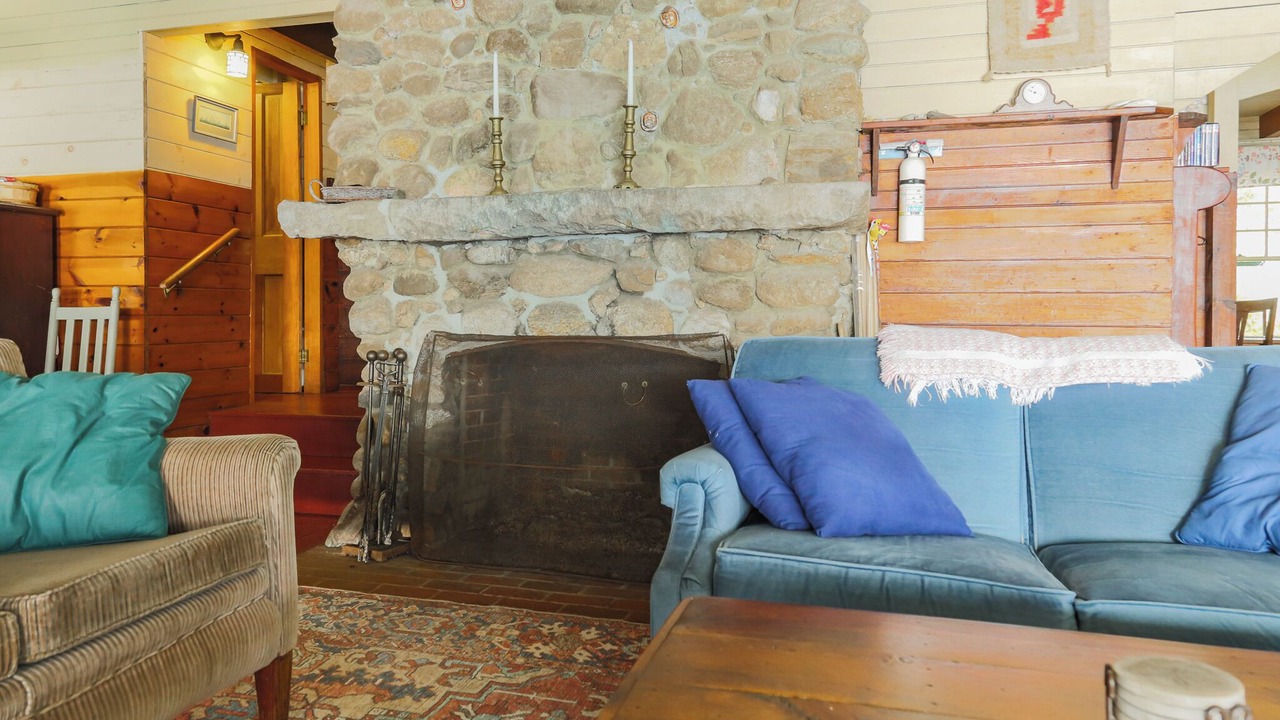 Photo of Livingroom in Bayville