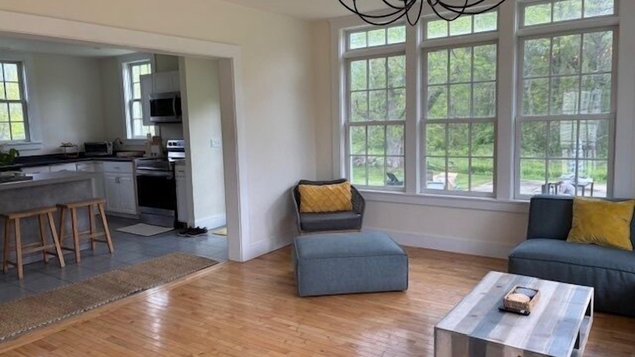 Photo of Livingroom in Walpole