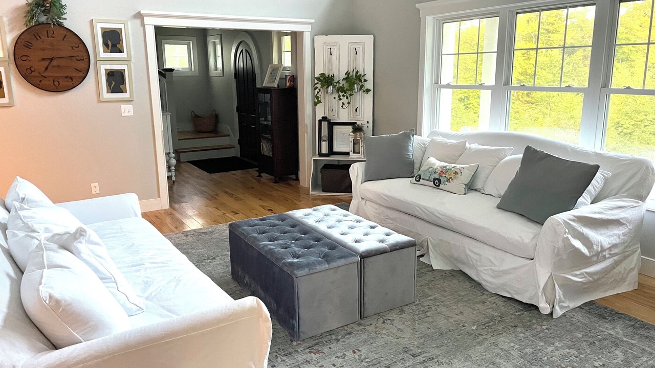 Photo of Livingroom in Hampton Falls