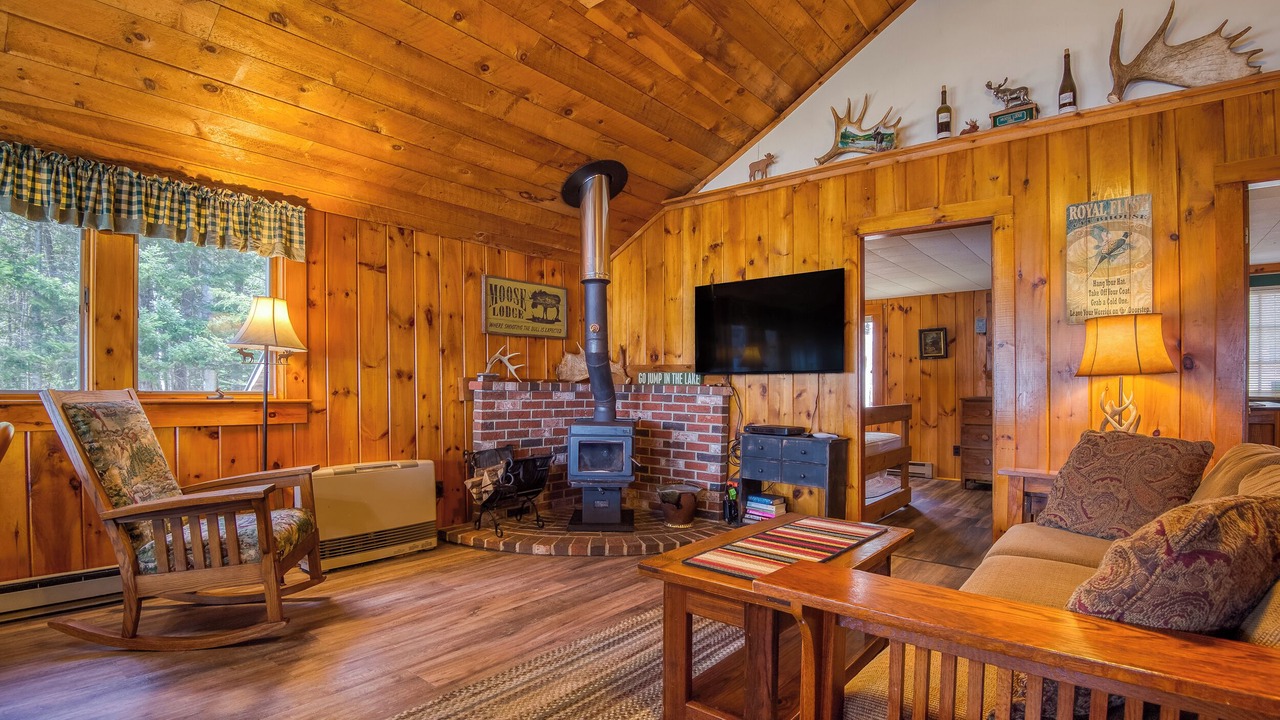 Photo of Livingroom in Oquossoc