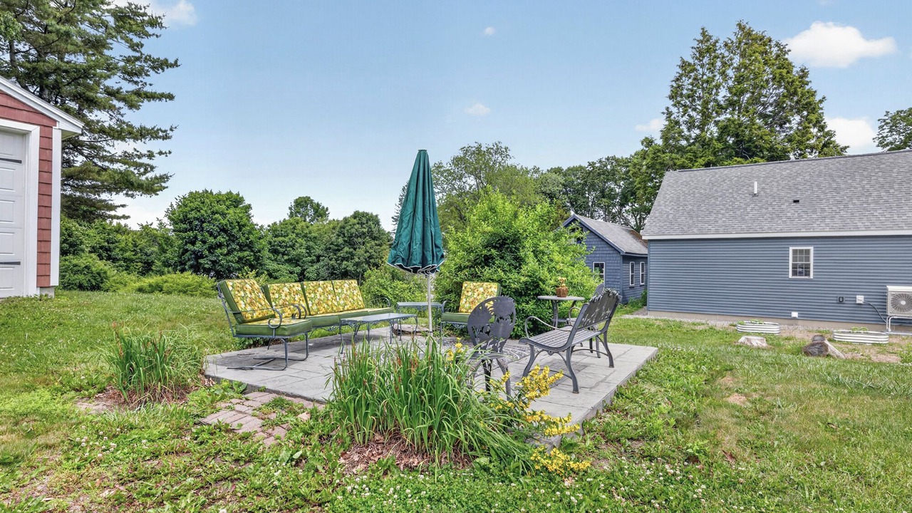 Photo of Outdoor in Pond Cove