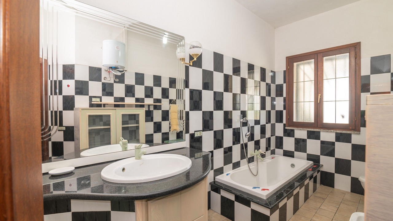 Photo of Bathroom in Luddui