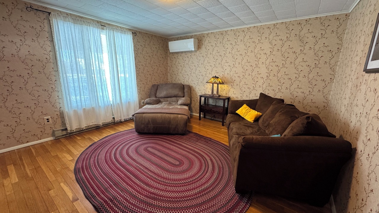 Photo of Livingroom in Kingfield