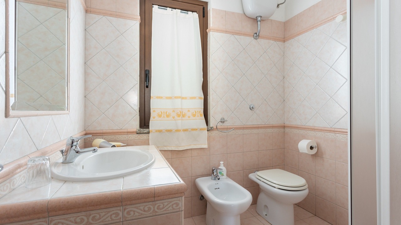 Photo of Bathroom in Cuglieri