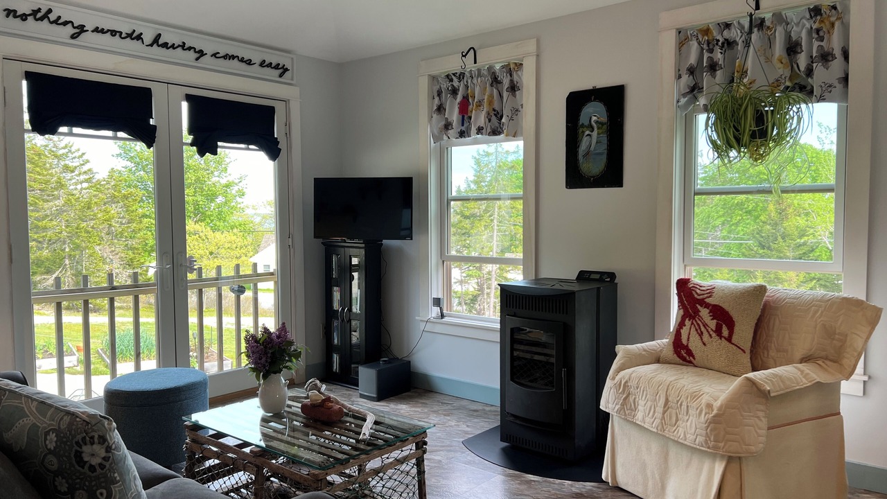 Photo of Livingroom in Stonington