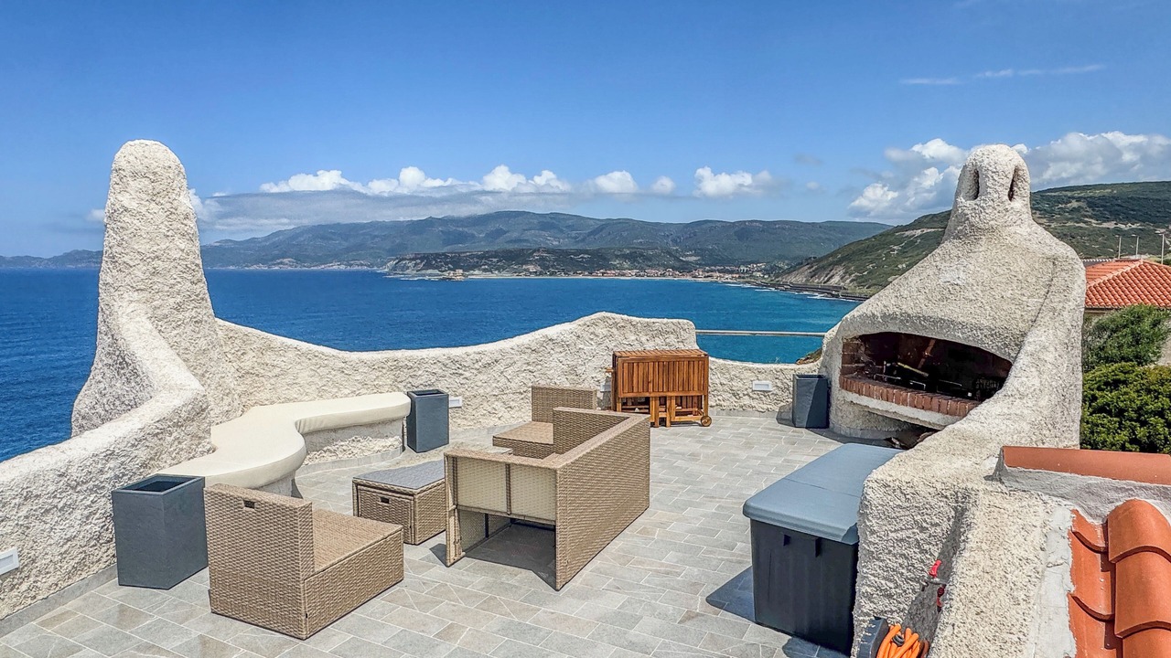 Photo of Patio Balcony in Magomadas