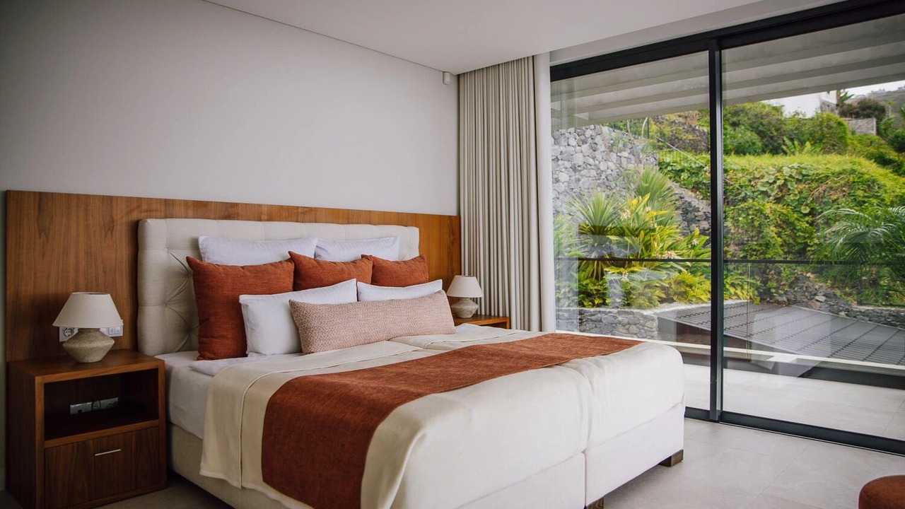 Photo of Bedroom in Calheta