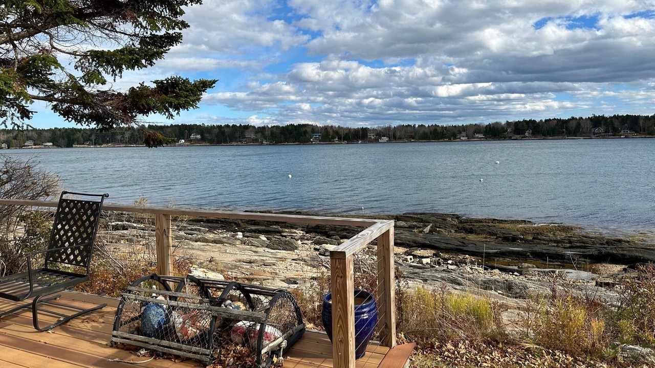 Photo of Patio Balcony in Orrs Island