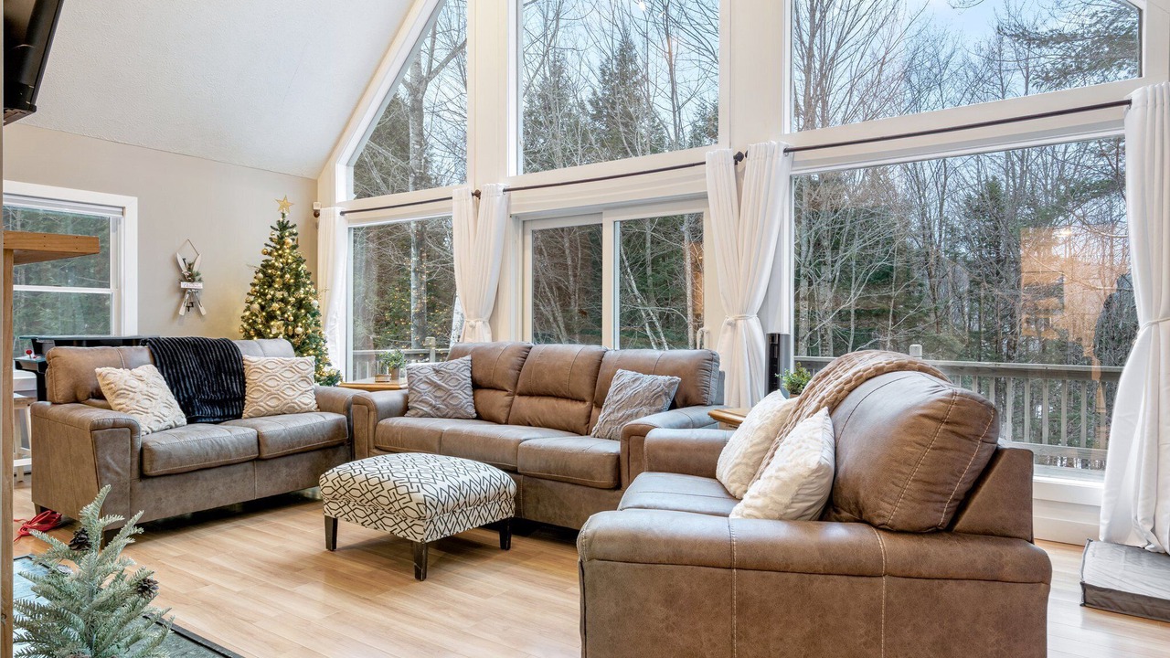 Photo of Livingroom in Bethel