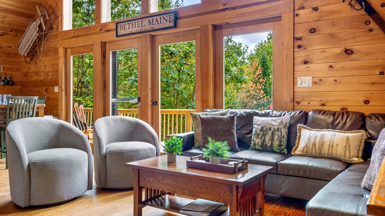 Photo of Livingroom in Bethel