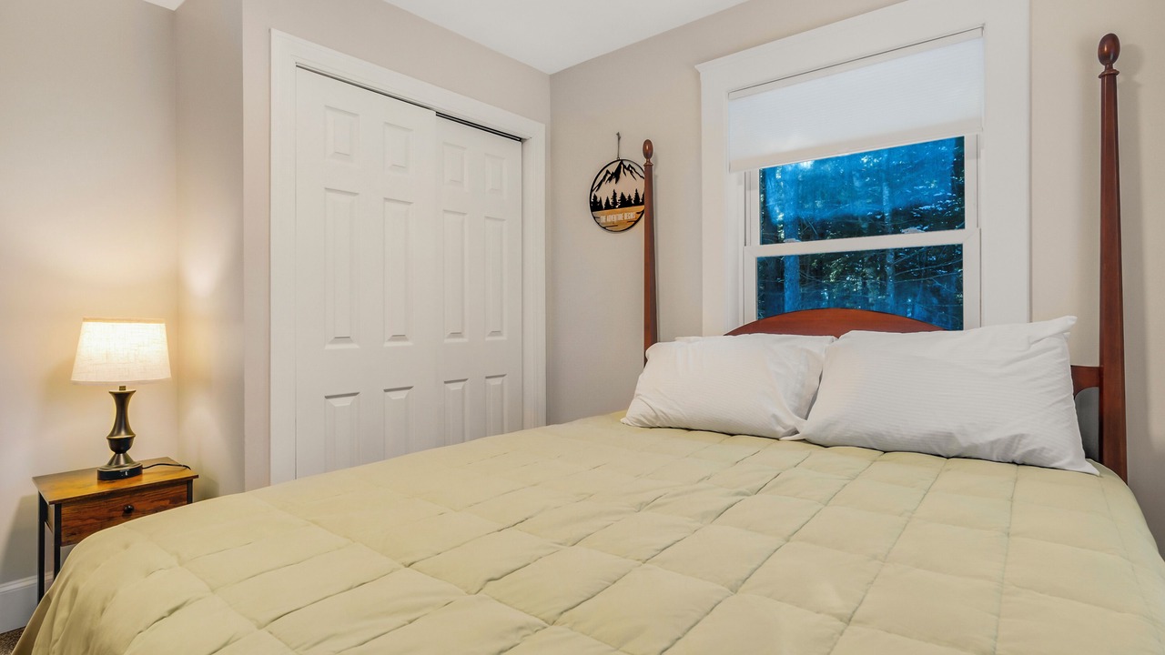 Photo of Bedroom in Rumford Center