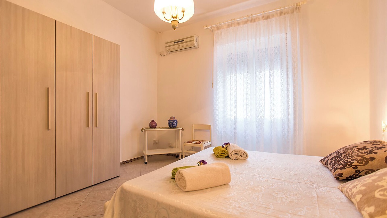 Photo of Bedroom in Lido