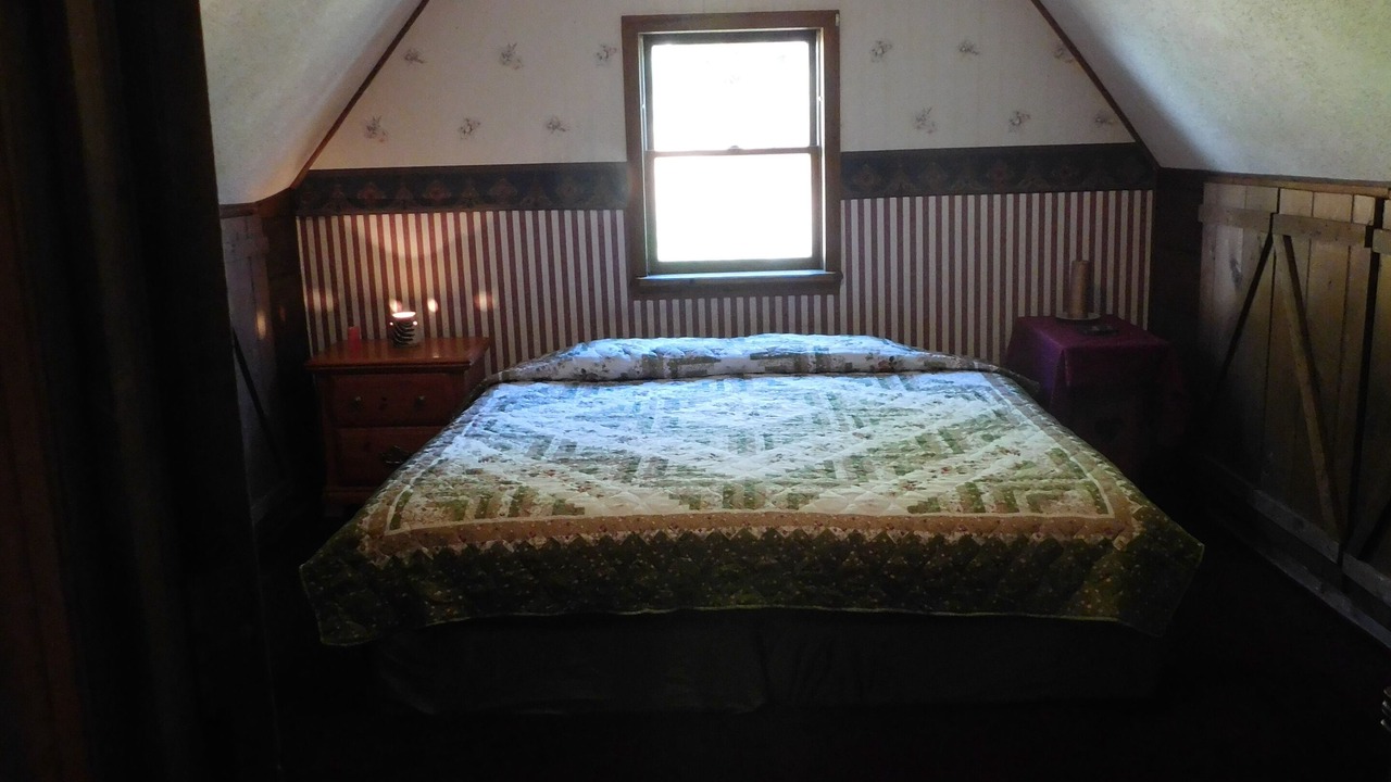 Photo of Bedroom in Rumford Center