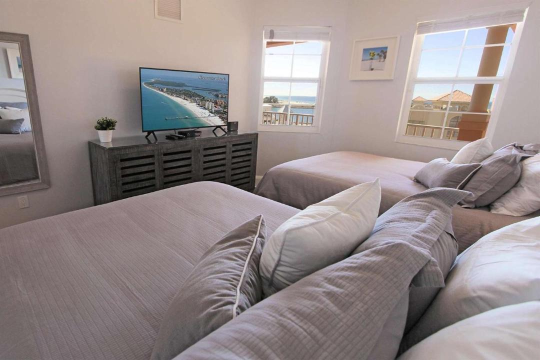 Photo of Livingroom in Clearwater Beach