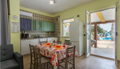 Three-Bedroom Vacation Home 