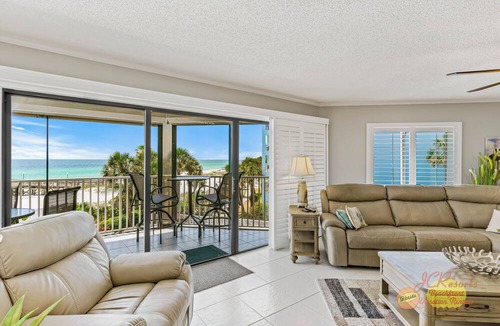 Indian Shores Condo | Beautiful Gulf Front Condo w/Pool - Beach Palms 209