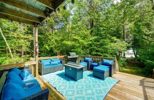 Lincoln House | Dock & Gym! Lakefront Family Retreat in Lincoln